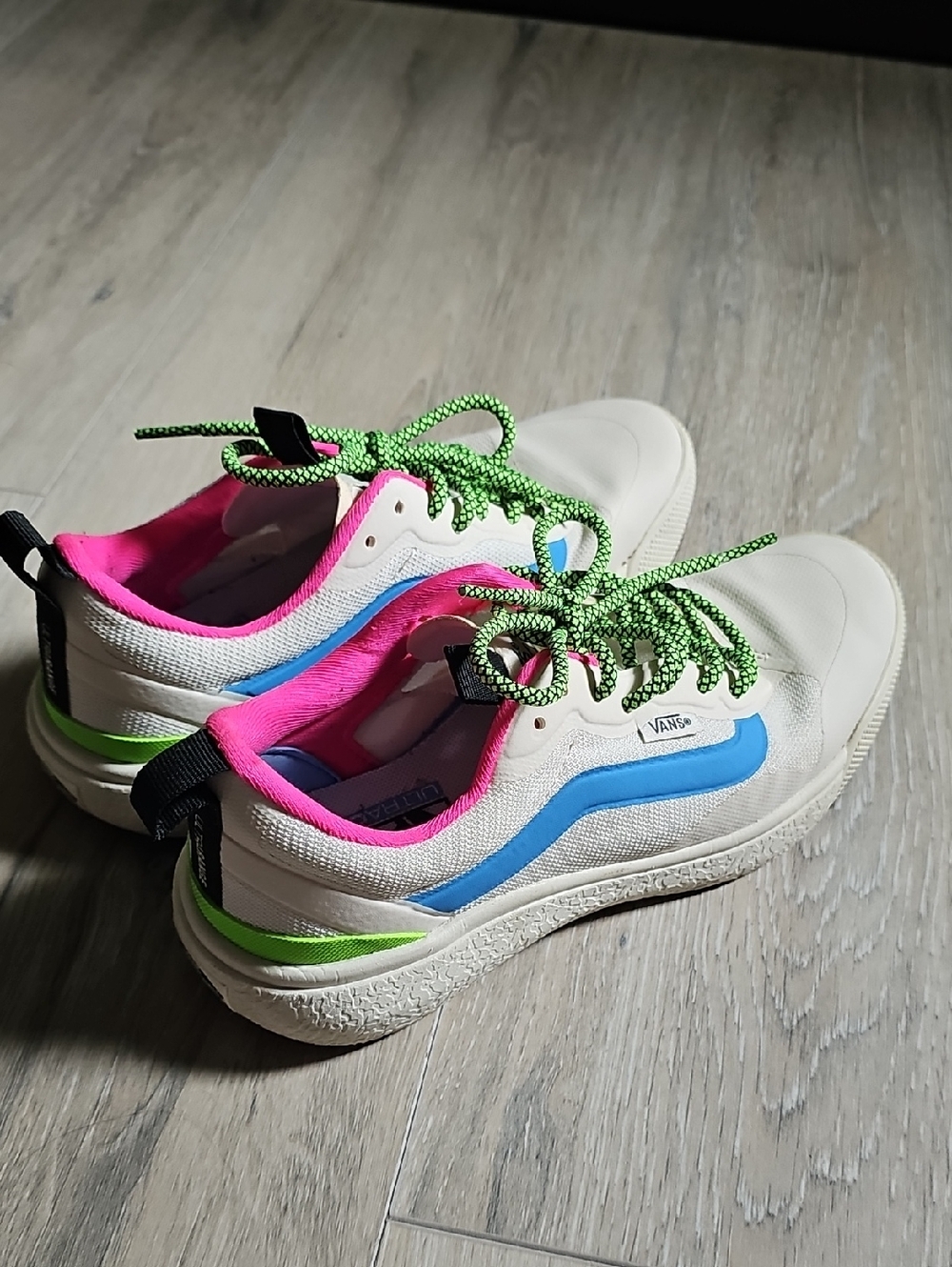 Vans UltraRange EXO SE Sneakers white, blue, and neon pink